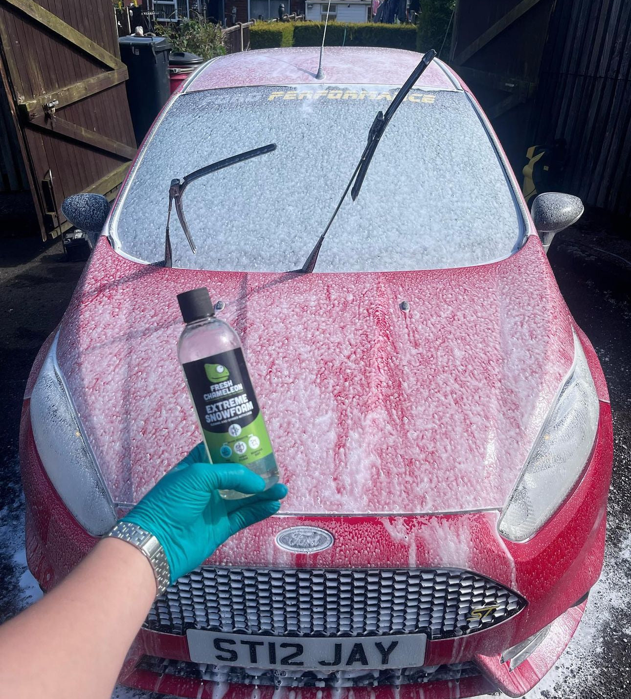 Detailing pre wash snowfoam